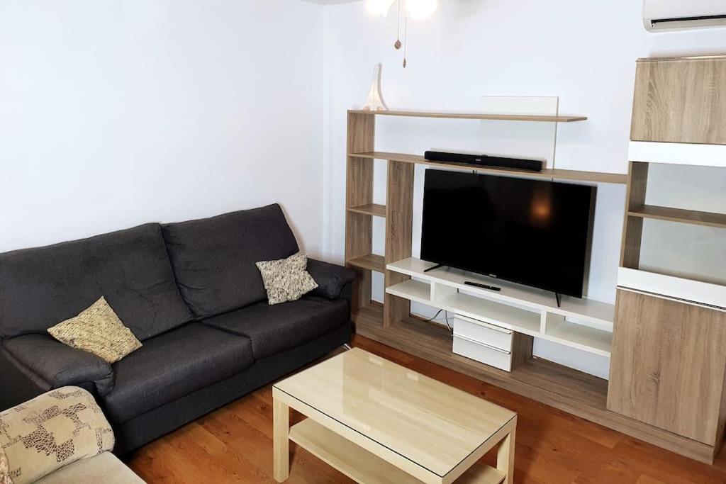 La Línea de la Concepción 2F, Aire Acondic, 80M2, 2 Dormitorios, 4 Huespedes, Wifi Gratis מראה חיצוני תמונה